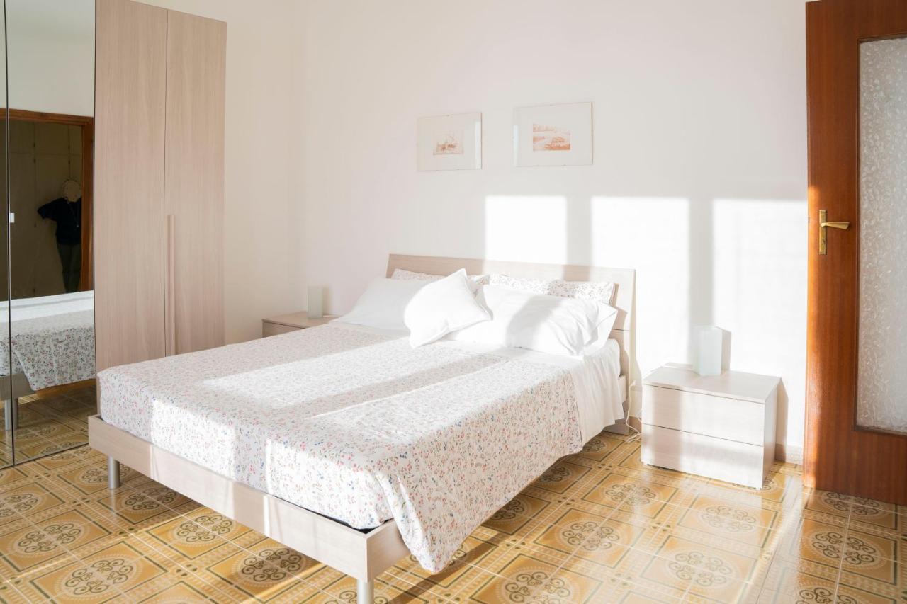 Casa Panorama: Seaview Retreat near Chiavari Center with Free Parking Apartment Exterior photo