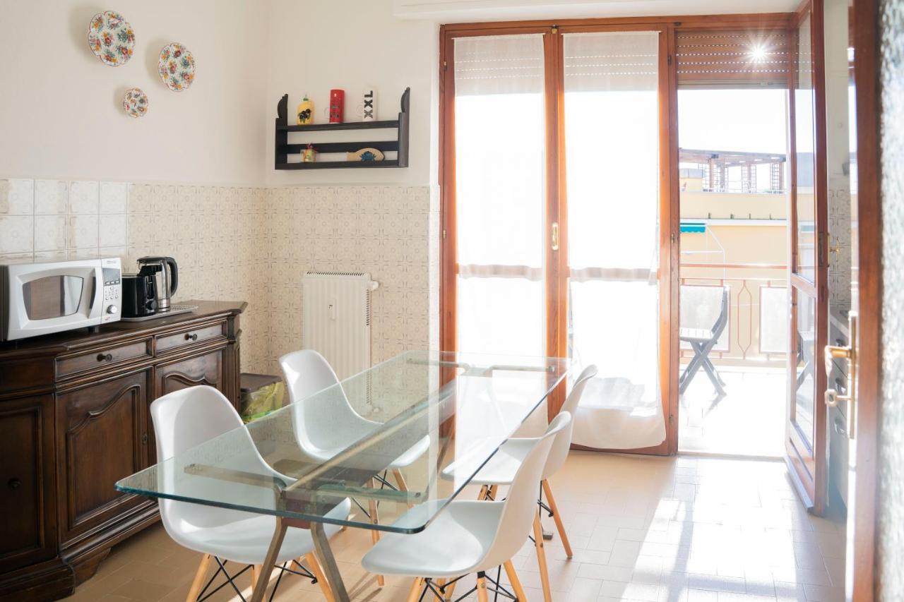 Casa Panorama: Seaview Retreat near Chiavari Center with Free Parking Apartment Exterior photo