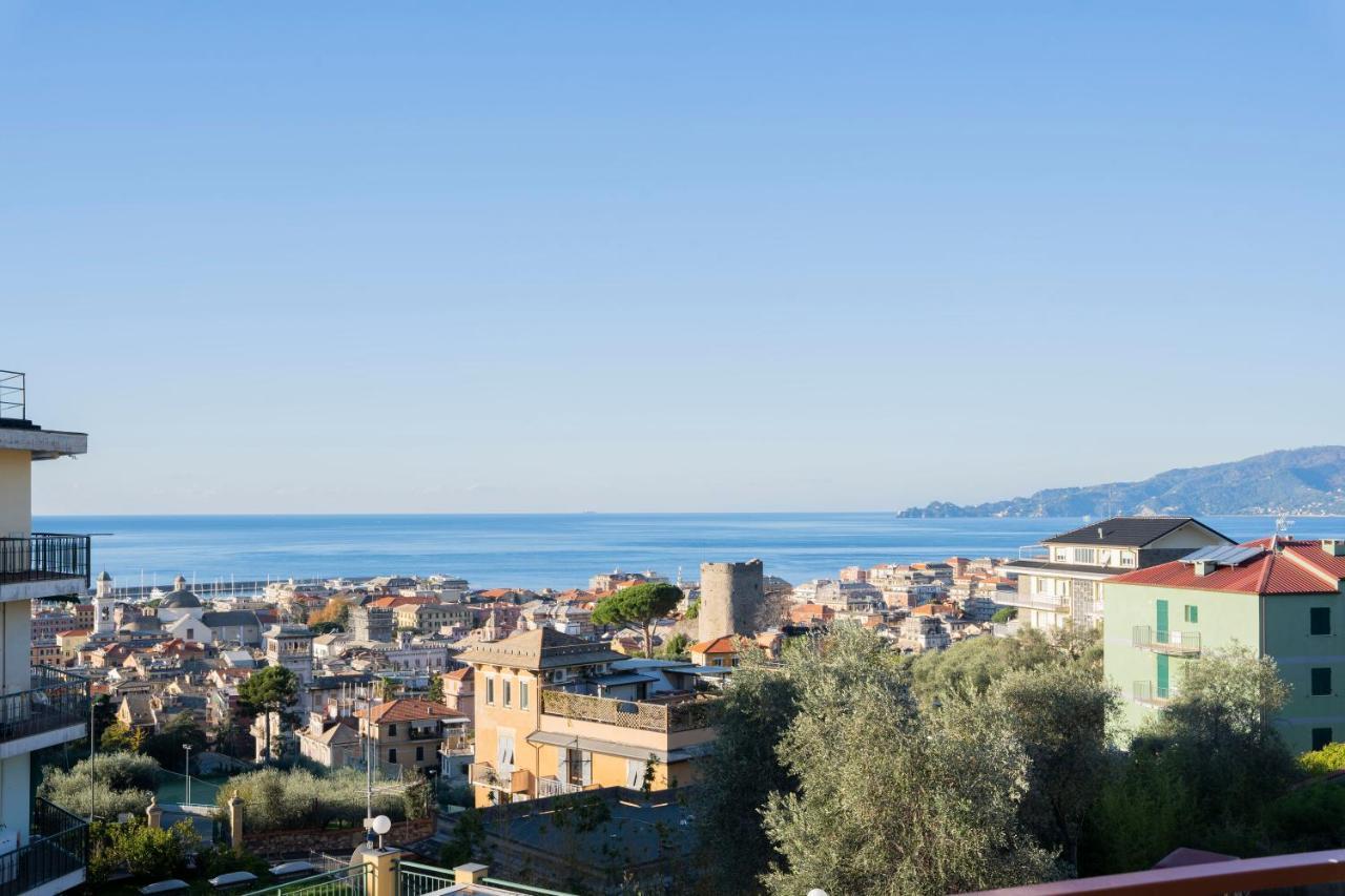 Casa Panorama: Seaview Retreat near Chiavari Center with Free Parking Apartment Exterior photo