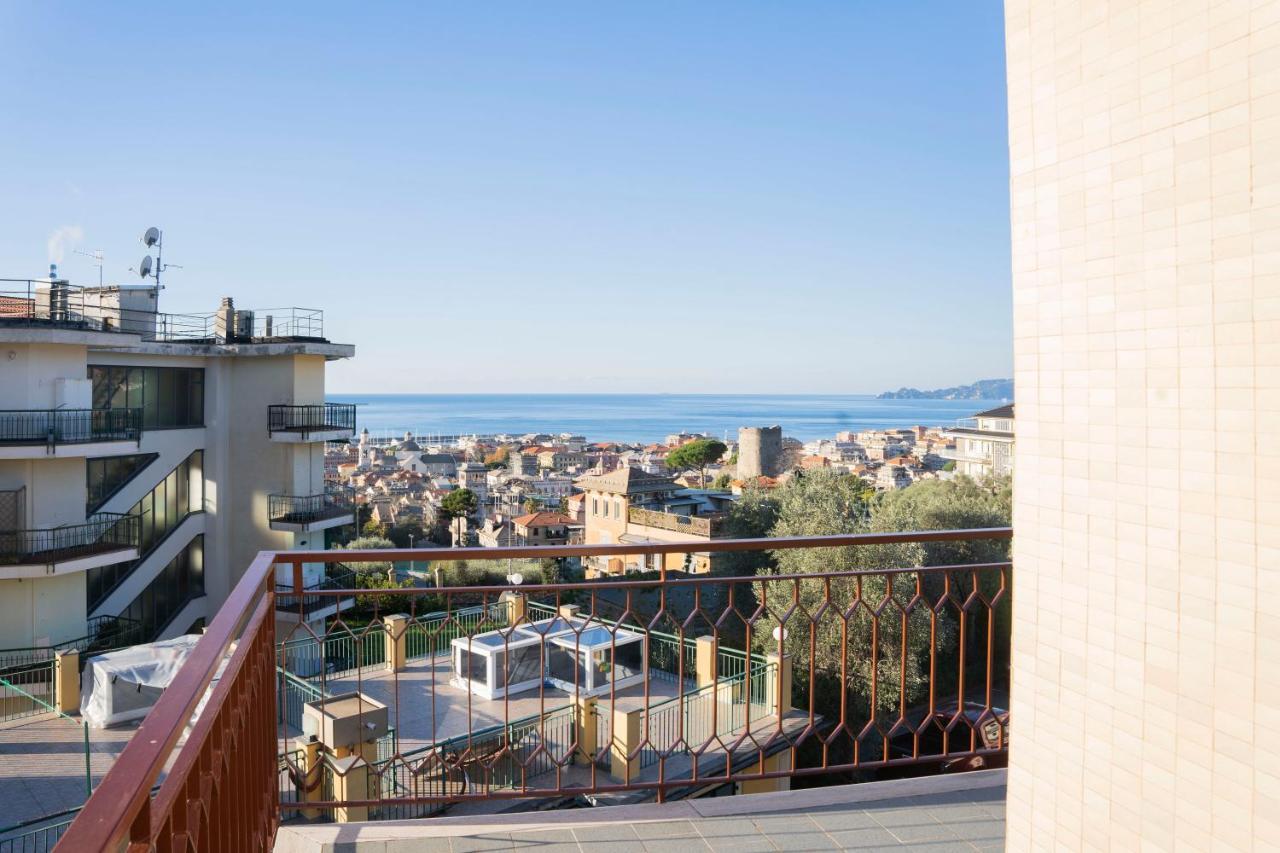 Casa Panorama: Seaview Retreat near Chiavari Center with Free Parking Apartment Exterior photo