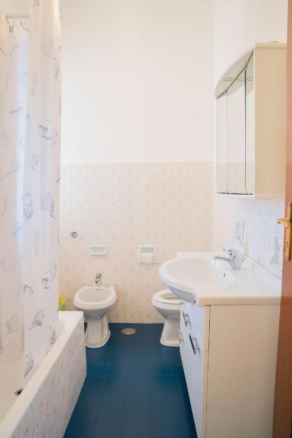 Casa Panorama: Seaview Retreat near Chiavari Center with Free Parking Apartment Exterior photo