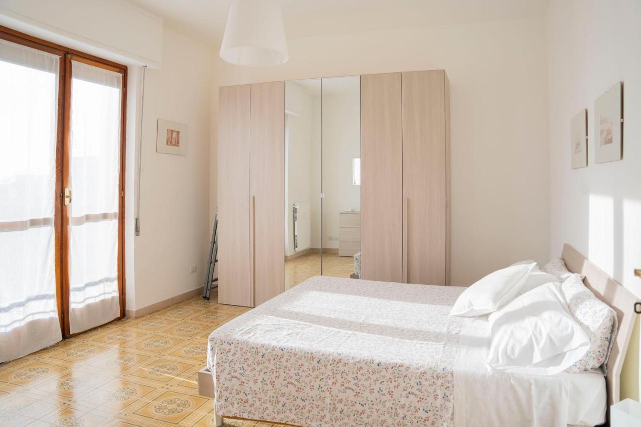 Casa Panorama: Seaview Retreat near Chiavari Center with Free Parking Apartment Exterior photo