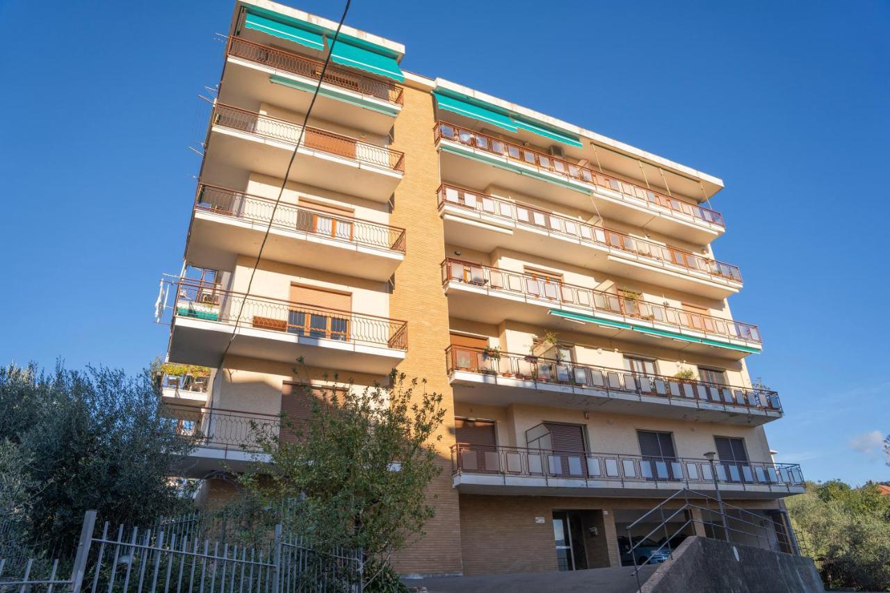 Casa Panorama: Seaview Retreat near Chiavari Center with Free Parking Apartment Exterior photo